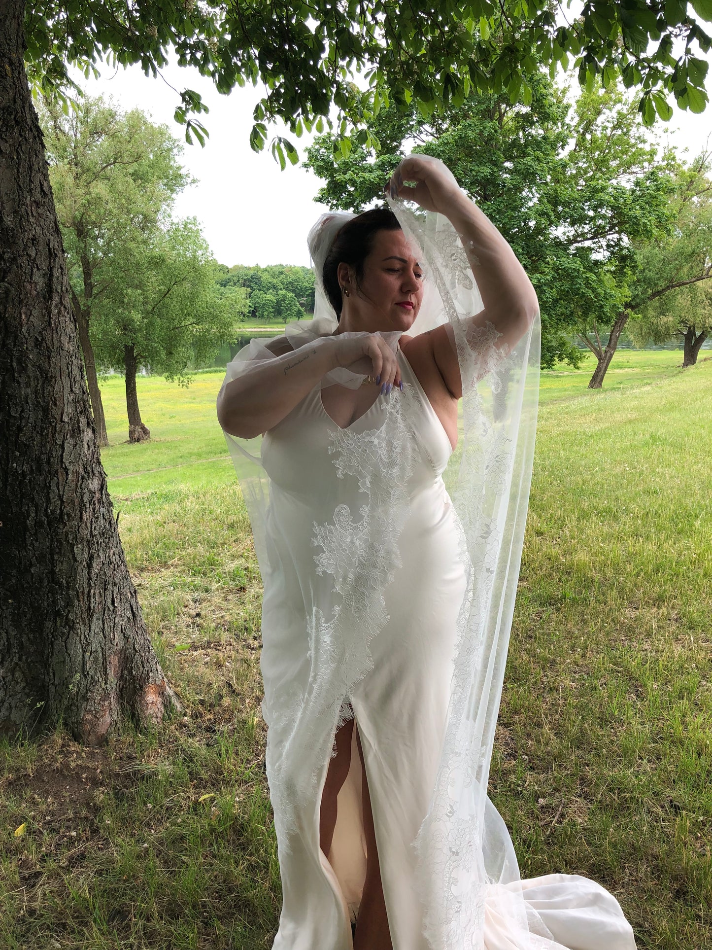 Cathedral Length Chantilly Lace Veil – Single Tier Bridal Veil, Light Ivory, Handmade Lace Veil