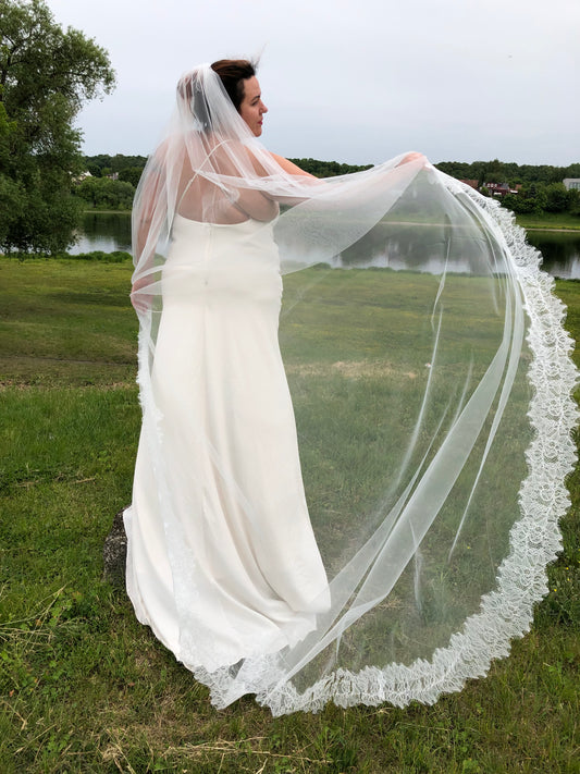 Cathedral Length Chantilly Lace Veil Single Tier