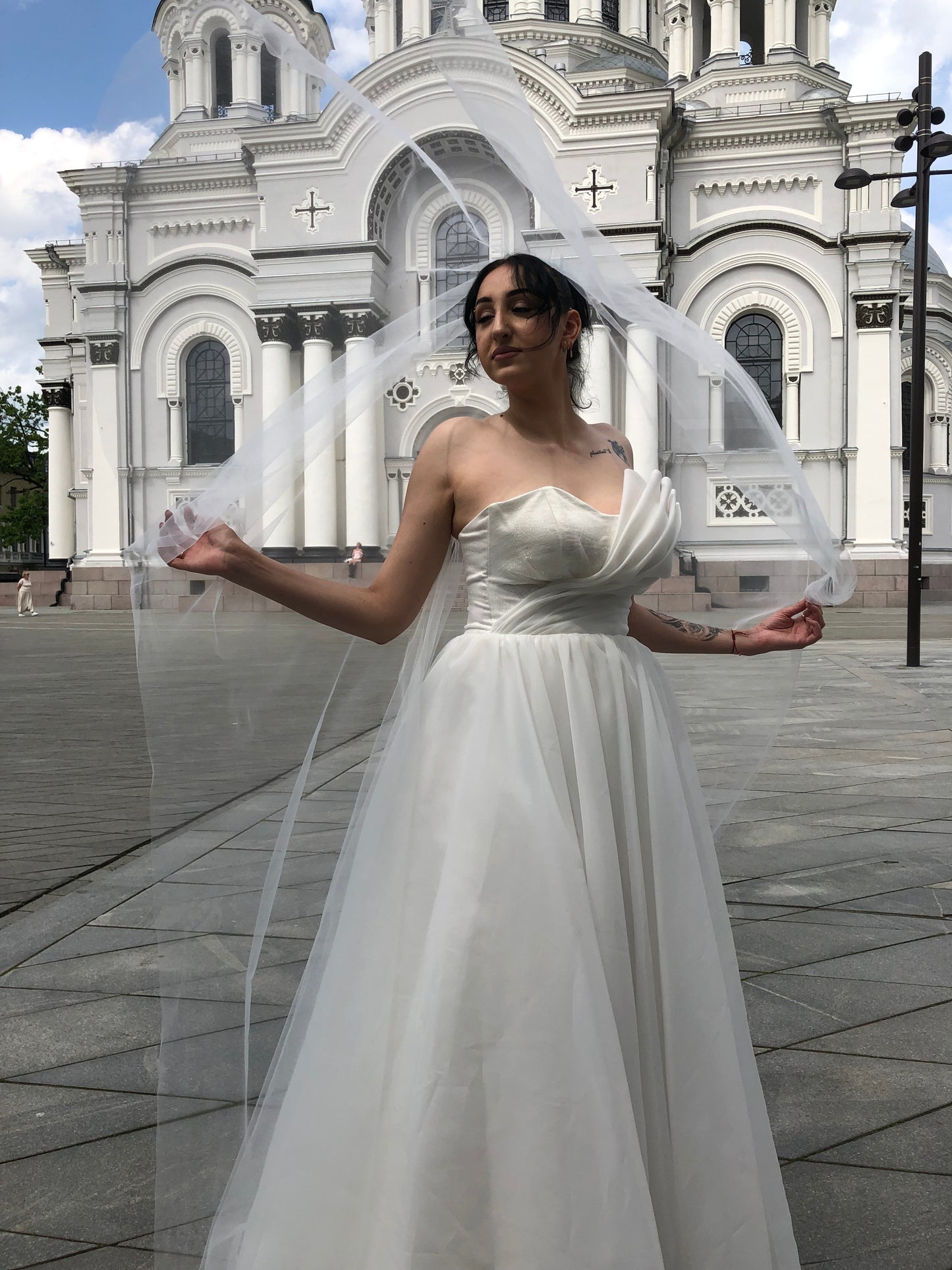 Simple Wedding Veil with Blusher - Minimalist Elegance