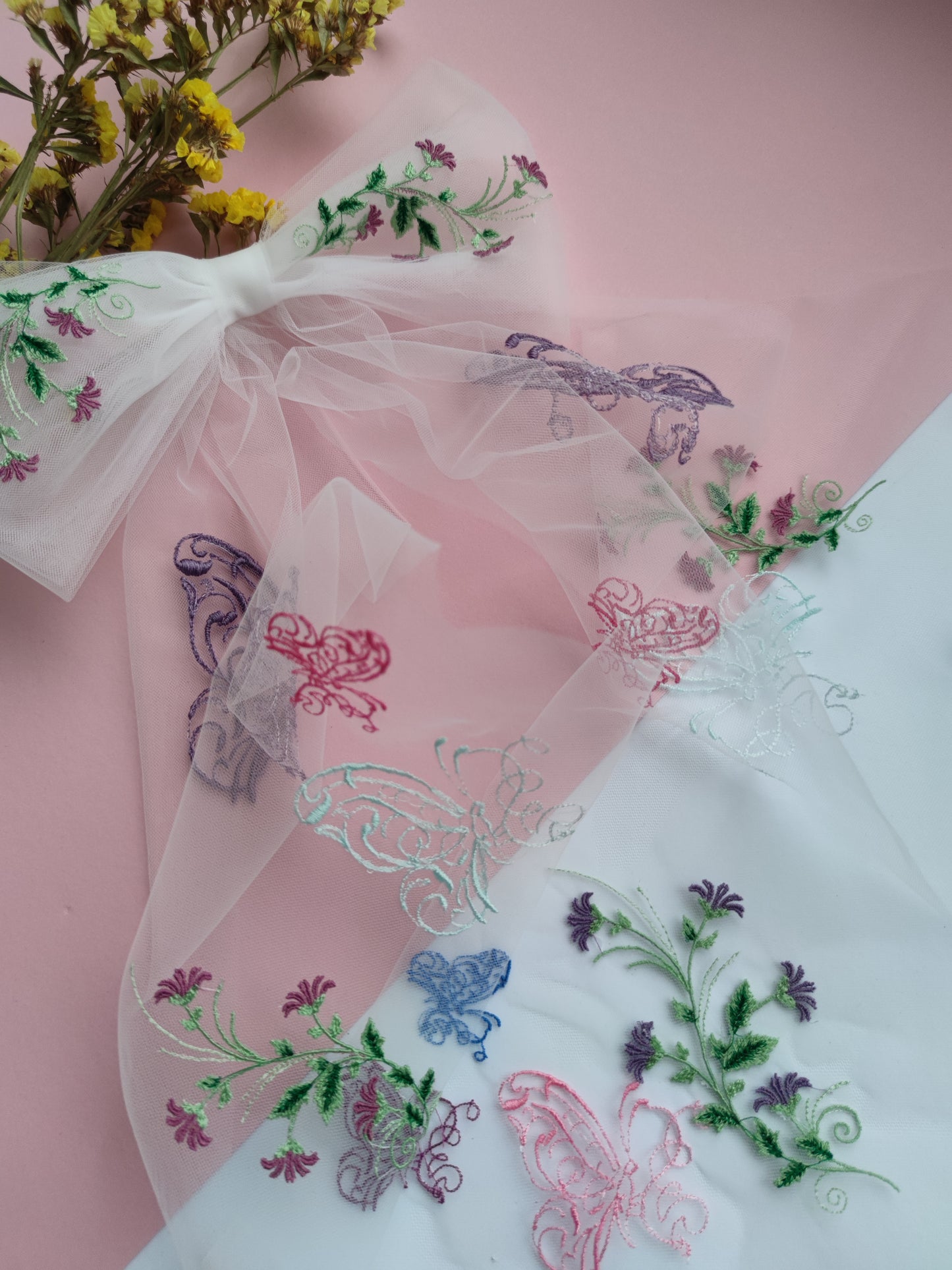 Enchanted Bloom: Floral Bow Wedding Veil