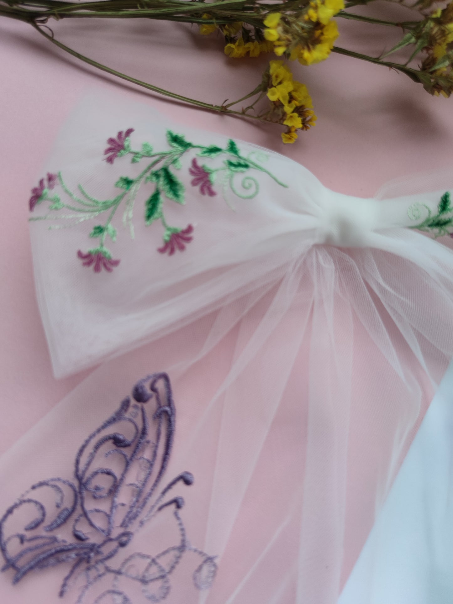 Enchanted Bloom: Floral Bow Wedding Veil