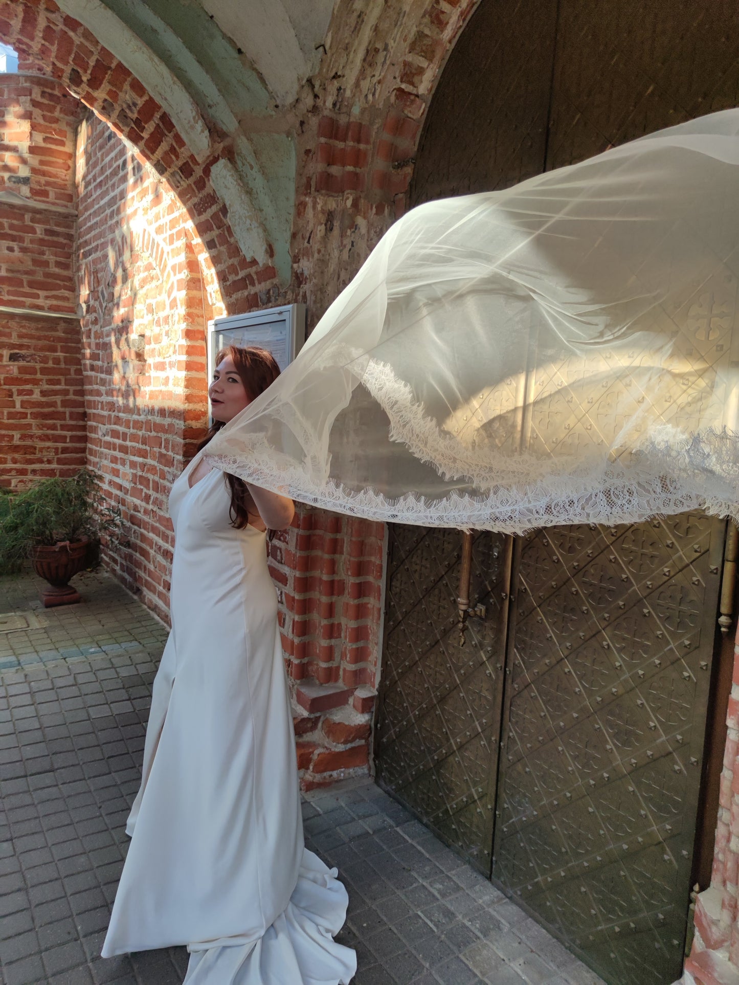 Bridal Mantilla Veil Chantilly Lace trim