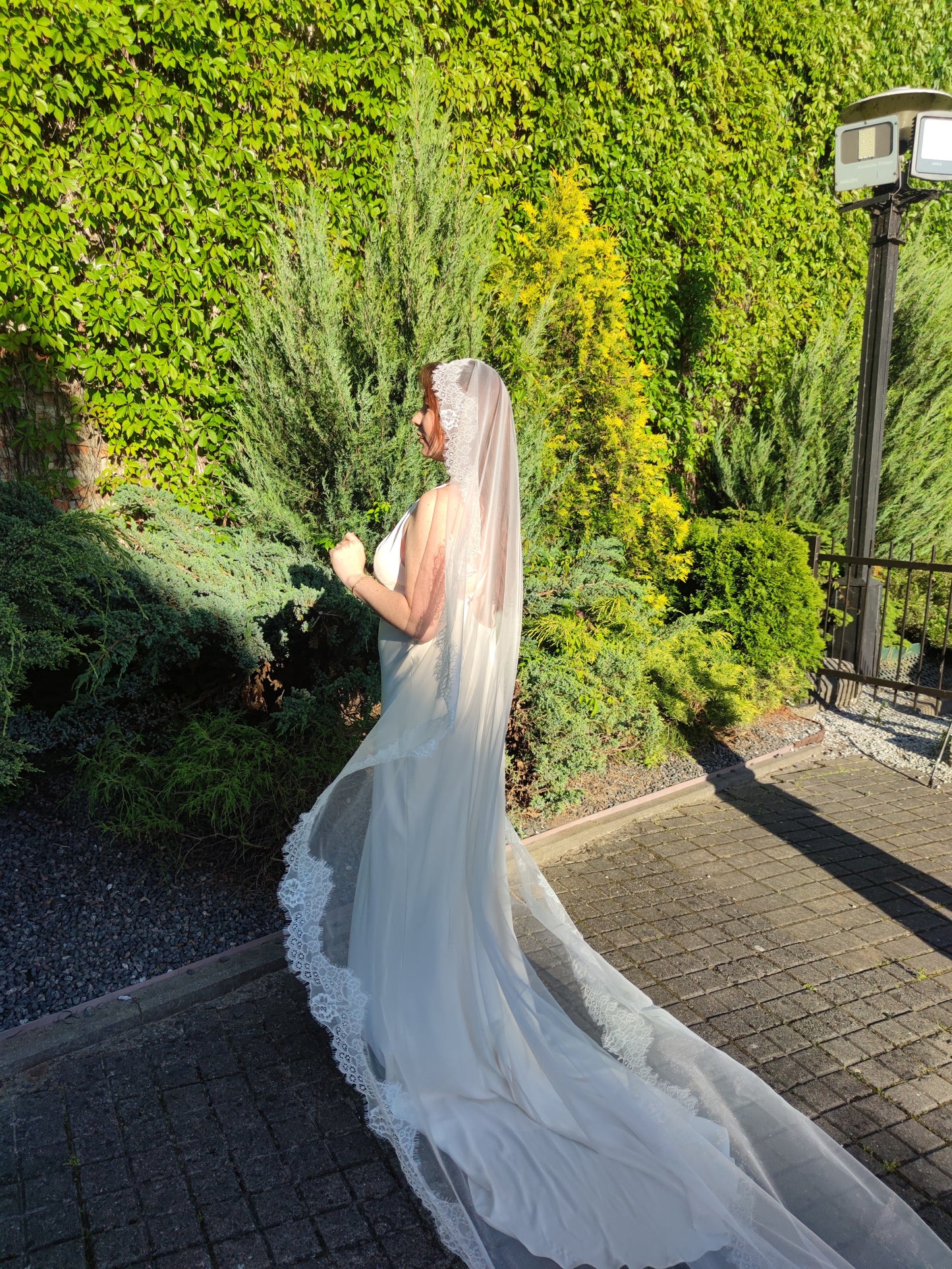 Mantilla Bridal Veil with Chantilly Lace