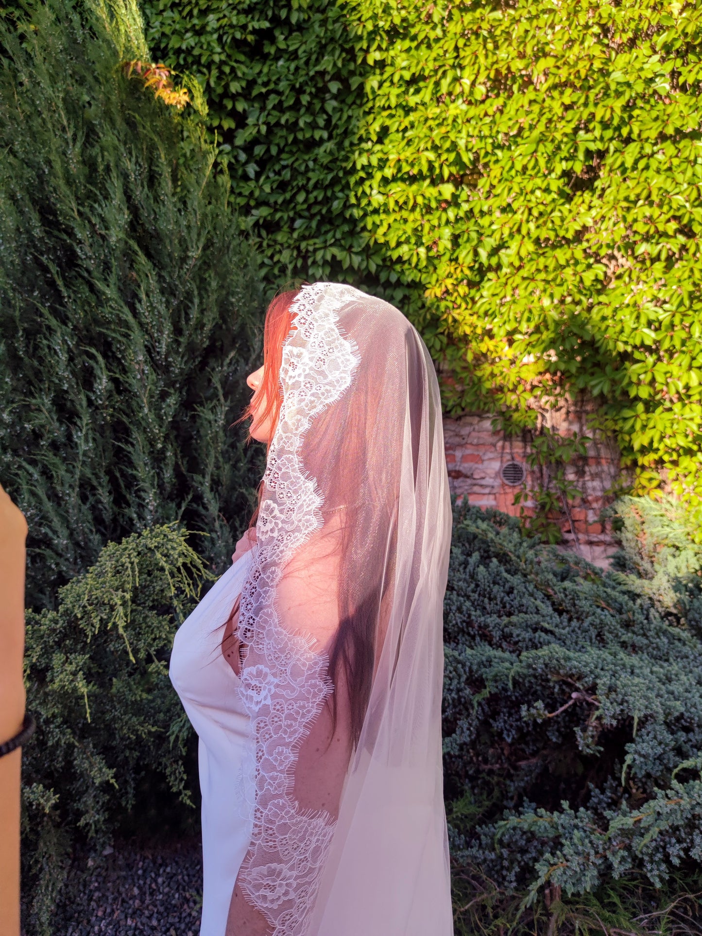 Mantilla Bridal Veil with Chantilly Lace