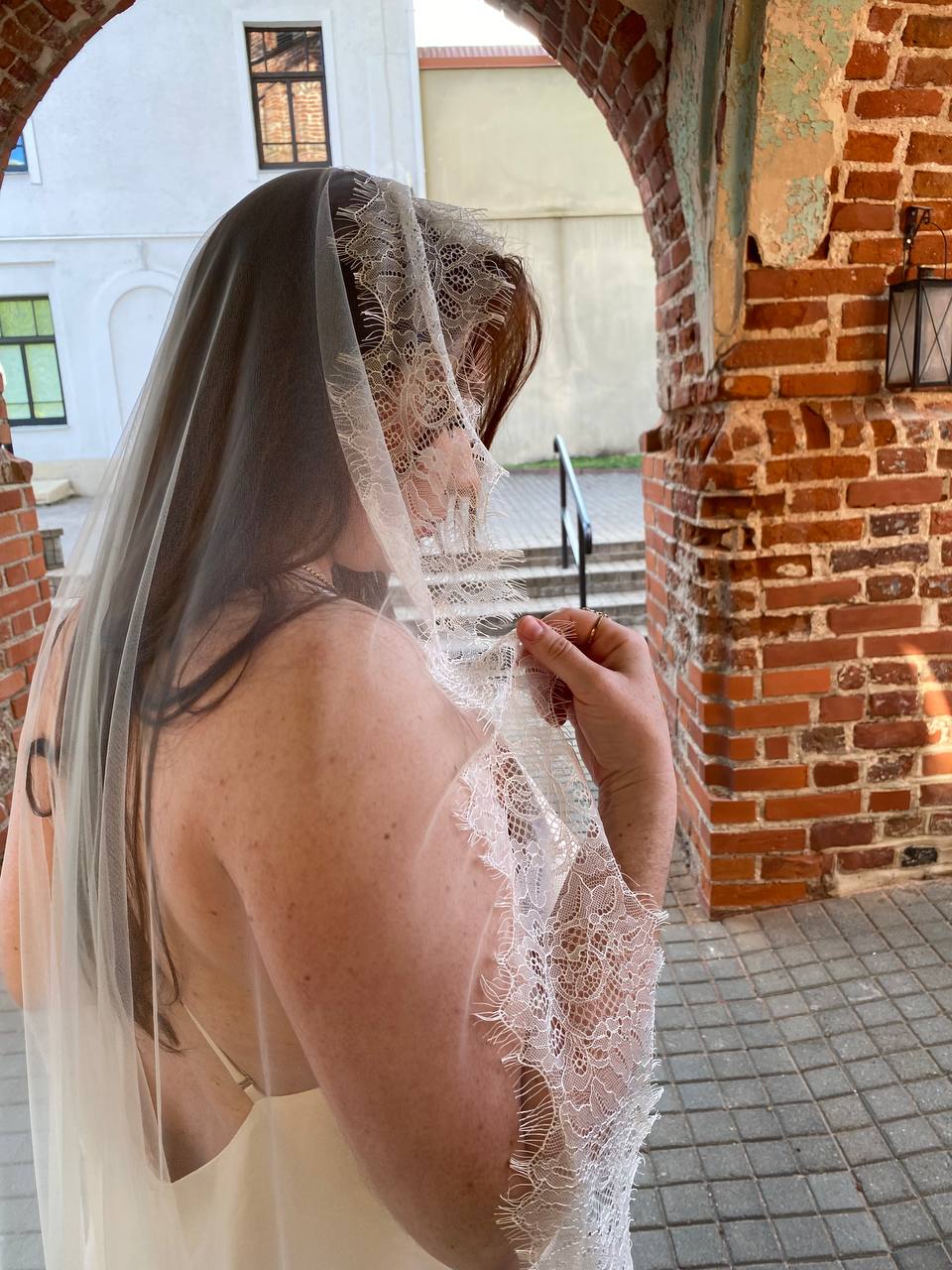 Bridal Mantilla Veil Chantilly Lace trim