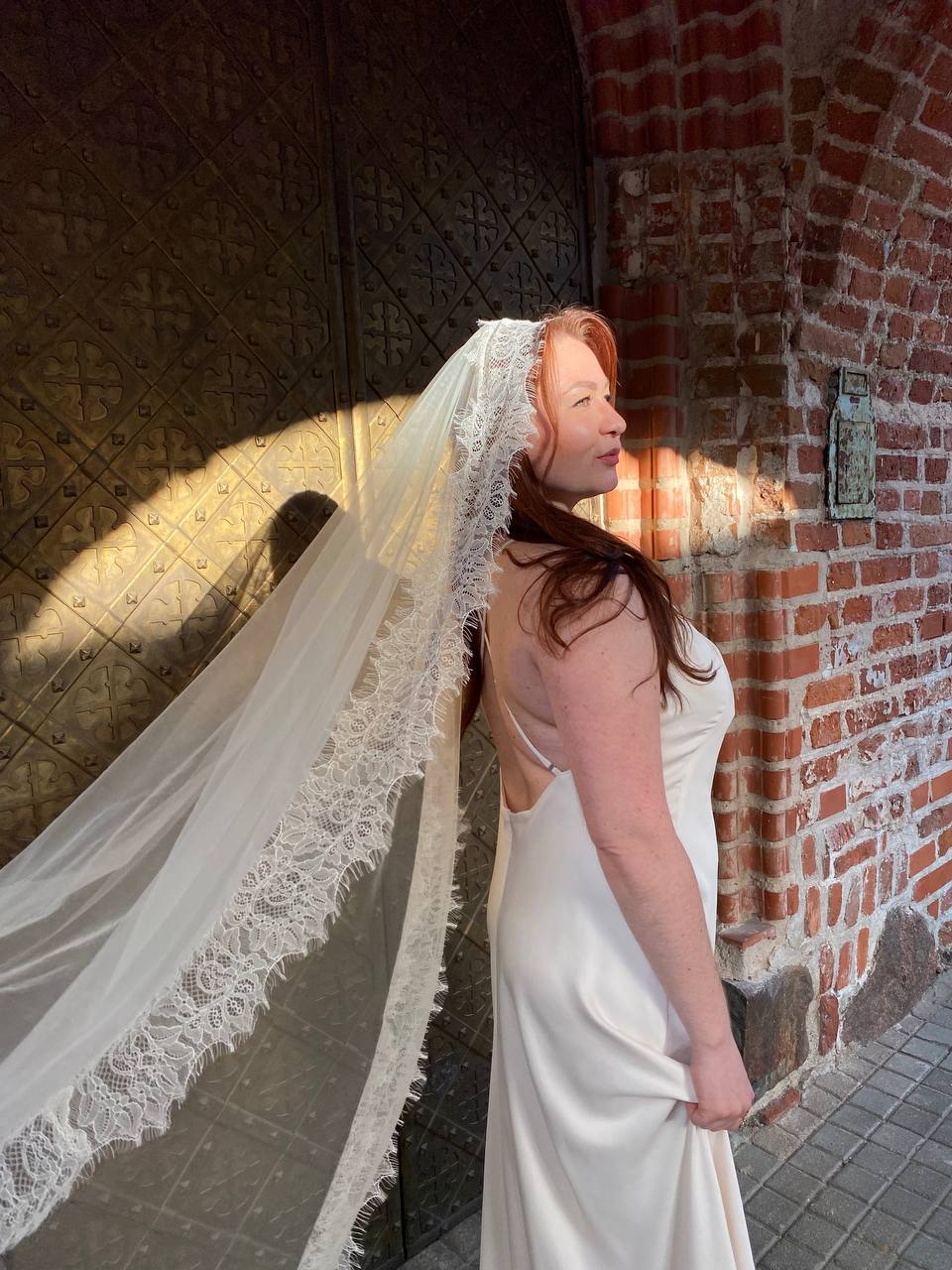 Bridal Mantilla Veil Chantilly Lace trim