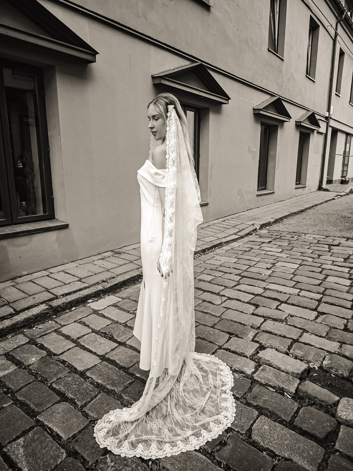 The Austėja Veil – Vintage Lace Draped Wedding Veil, Full Chantilly Lace, Ivory