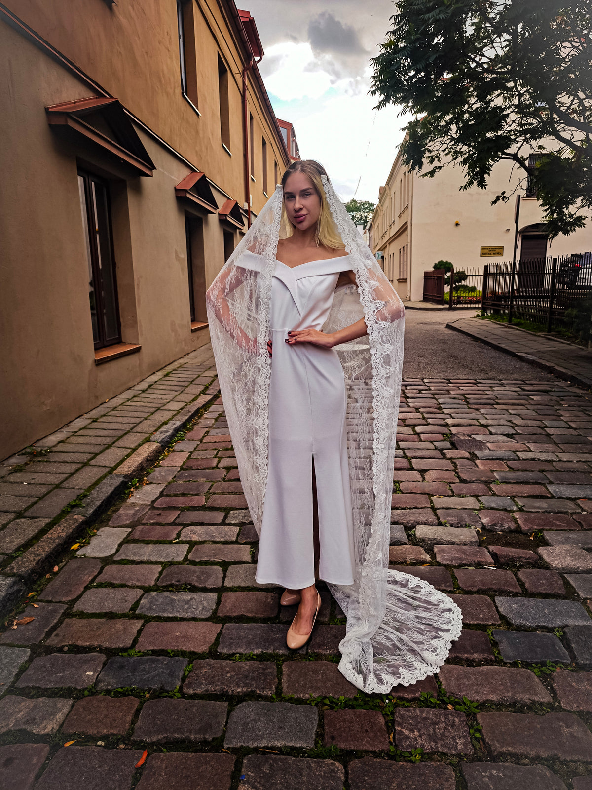 The Austėja Veil – Vintage Lace Draped Wedding Veil, Full Chantilly Lace, Ivory