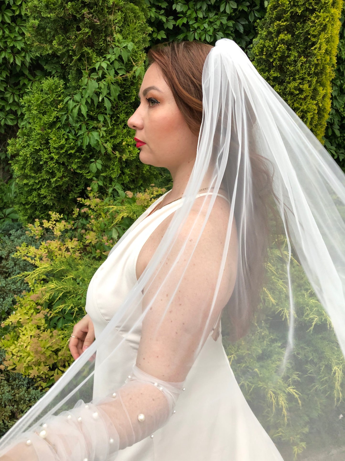 Pencil Edge Wedding Veil – Single Tier, Handmade with Metal Comb