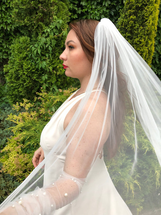 Pencil Edge Wedding Veil – Single Tier, Handmade with Metal Comb