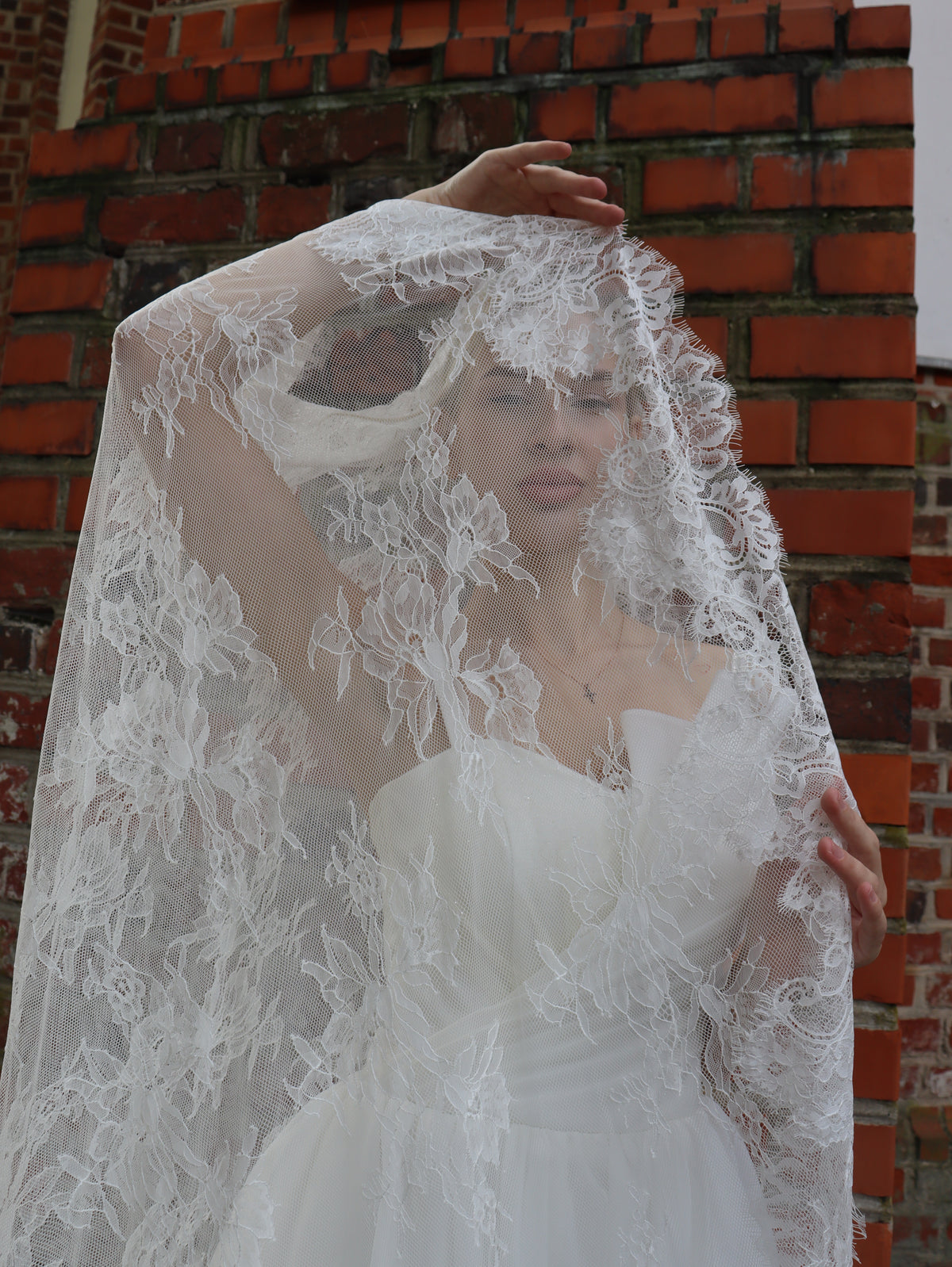 The Luna Veil – Handcrafted Full Chantilly Lace Mantilla Veil, Ivory
