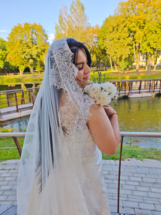 Chantilly Lace Mantilla Veil | Hand-sewn French Lace | Light Ivory