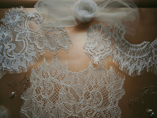 Bridal Veil Lace & Tulle Sample Kit – Chantilly Lace Wedding Veil Fabric Samples