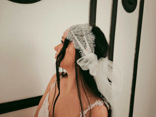 Vintage Lace Juliet Cap Veil , 1920s Inspired Bridal Headpiece