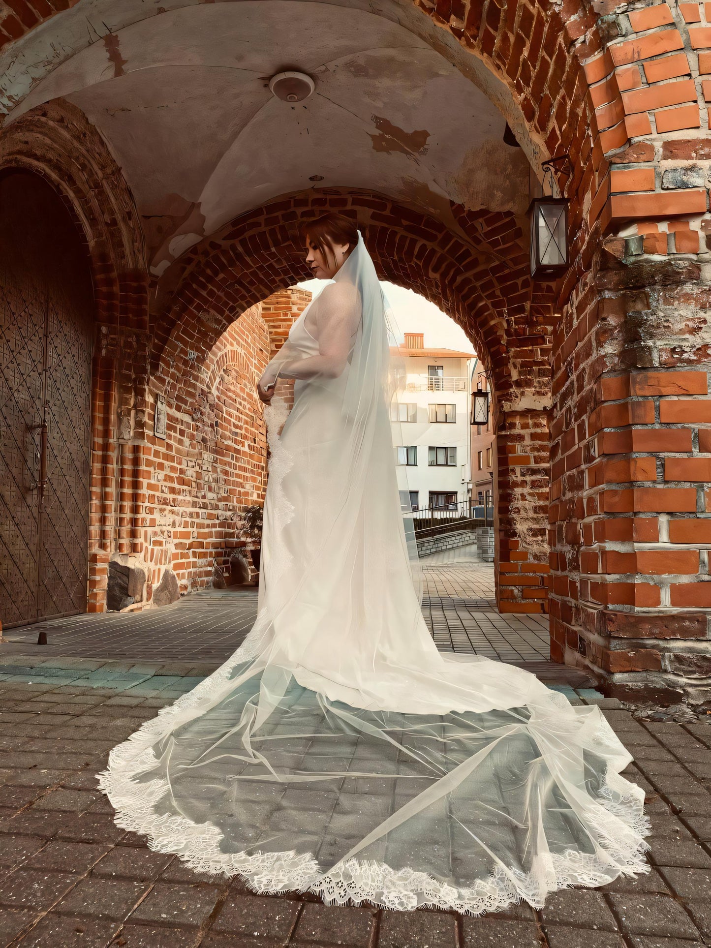 Luxury Bridal Veil with Clean Blusher and Chantilly Lace Trim