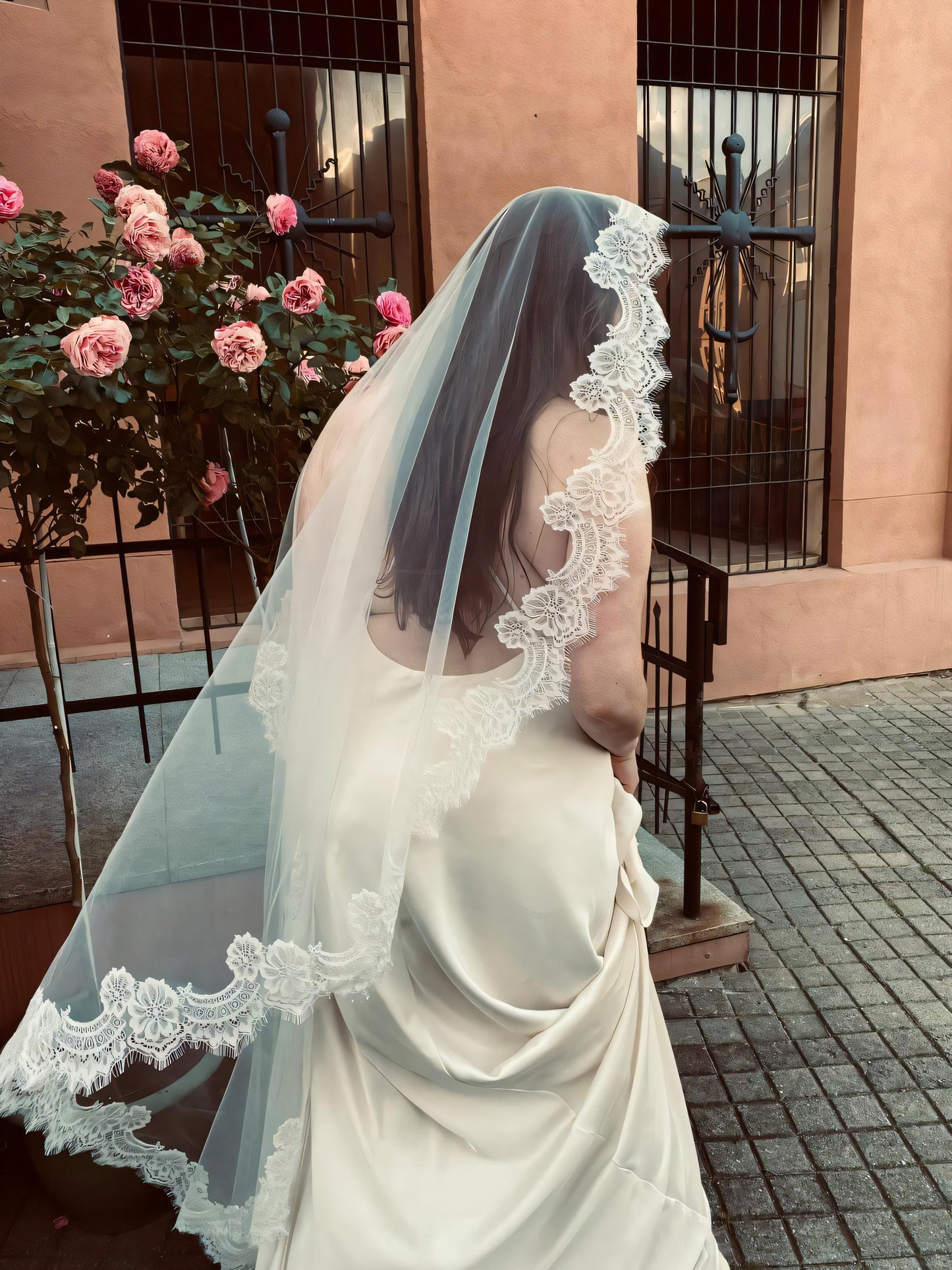 Light Ivory Mantilla Wedding Veil with Chantilly Lace